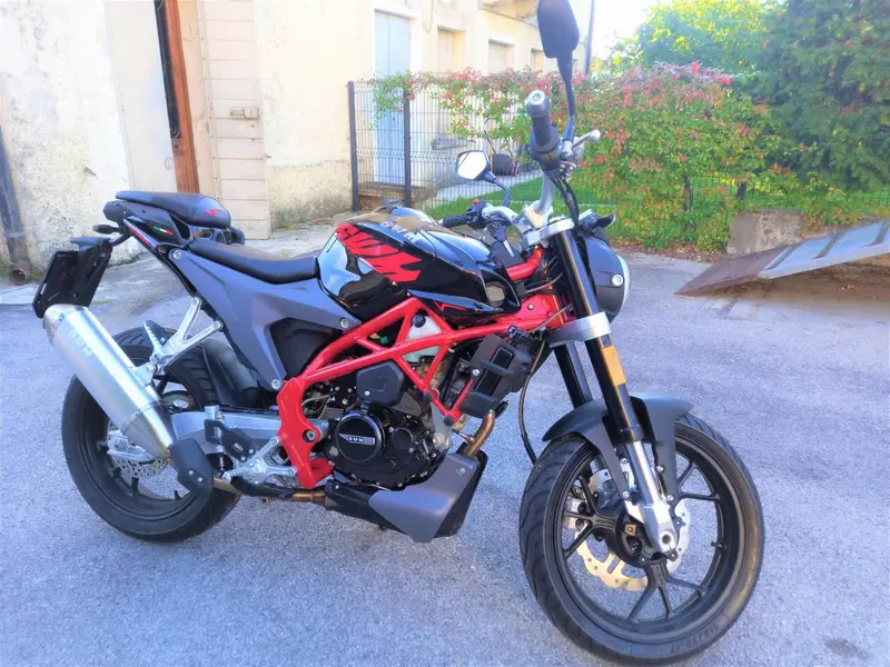 Swm Varez 125 (2022 - 23) (3)