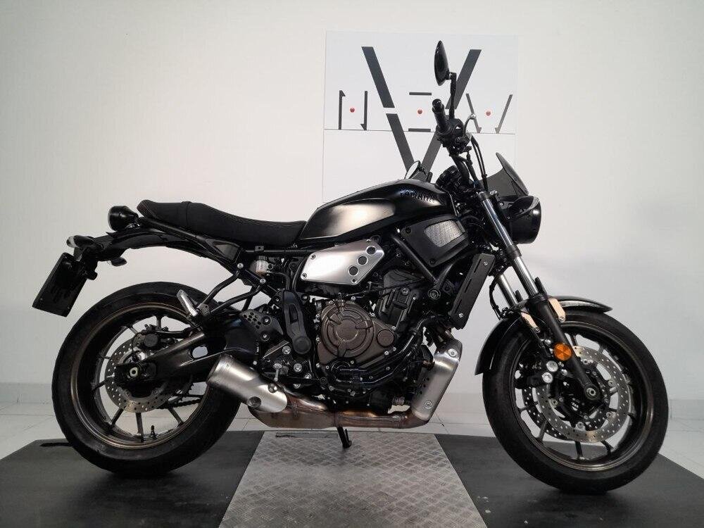 Yamaha XSR 700 (2021) (2)