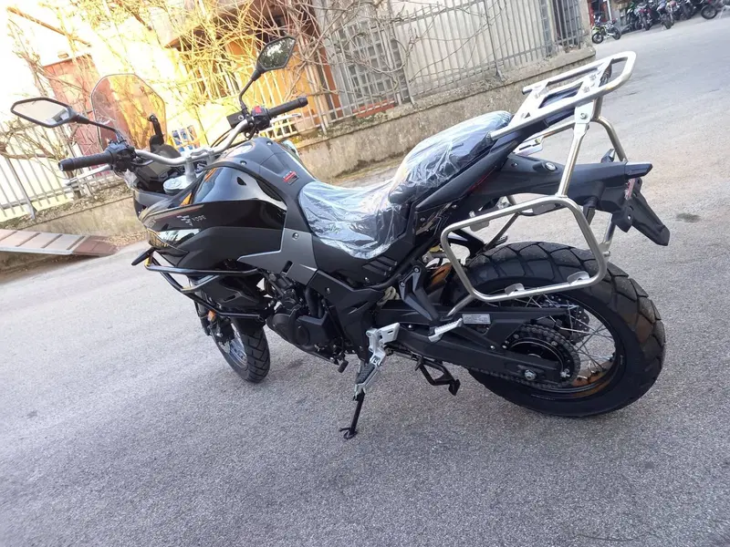 Voge Valico 500DSX (2021 - 24) (2)