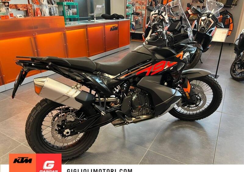 Cavalletto Centrale 790-890 Adventure/R - Simonelli Moto - Concessionario  moto nuove e usate