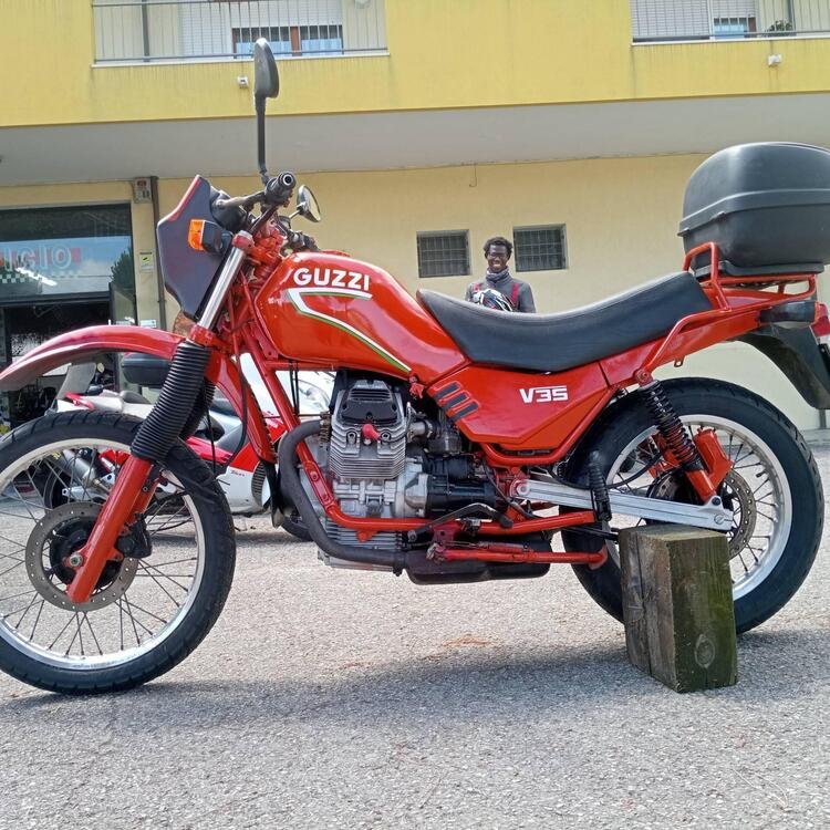 Moto Guzzi V35 TT