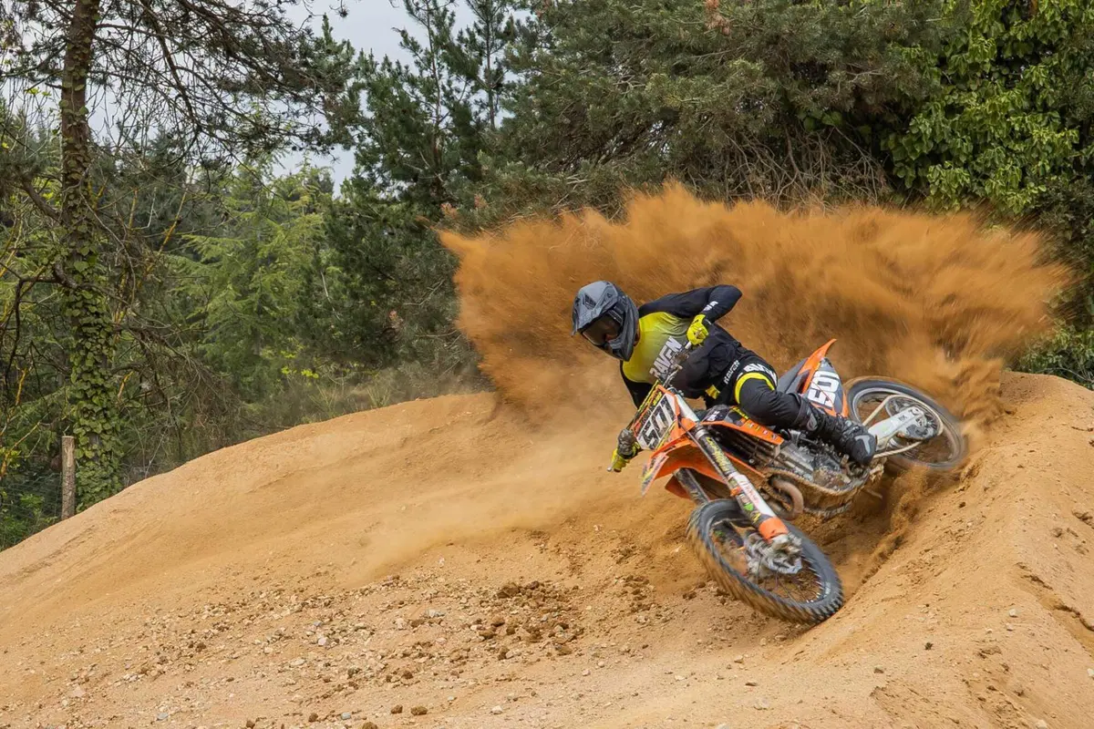 Nuova collezione maglie e pantaloni da cross enduro Raven 2023 (7)