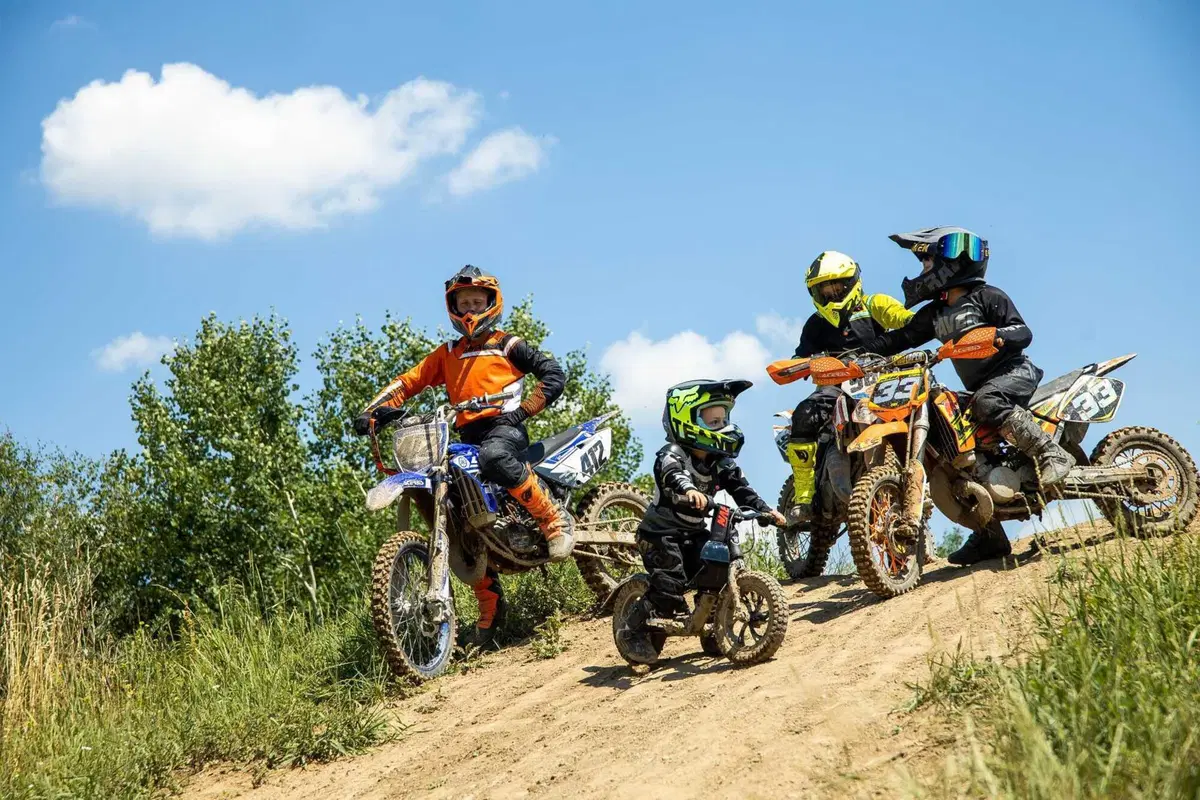 Nuova collezione maglie e pantaloni da cross enduro Raven 2023 (10)
