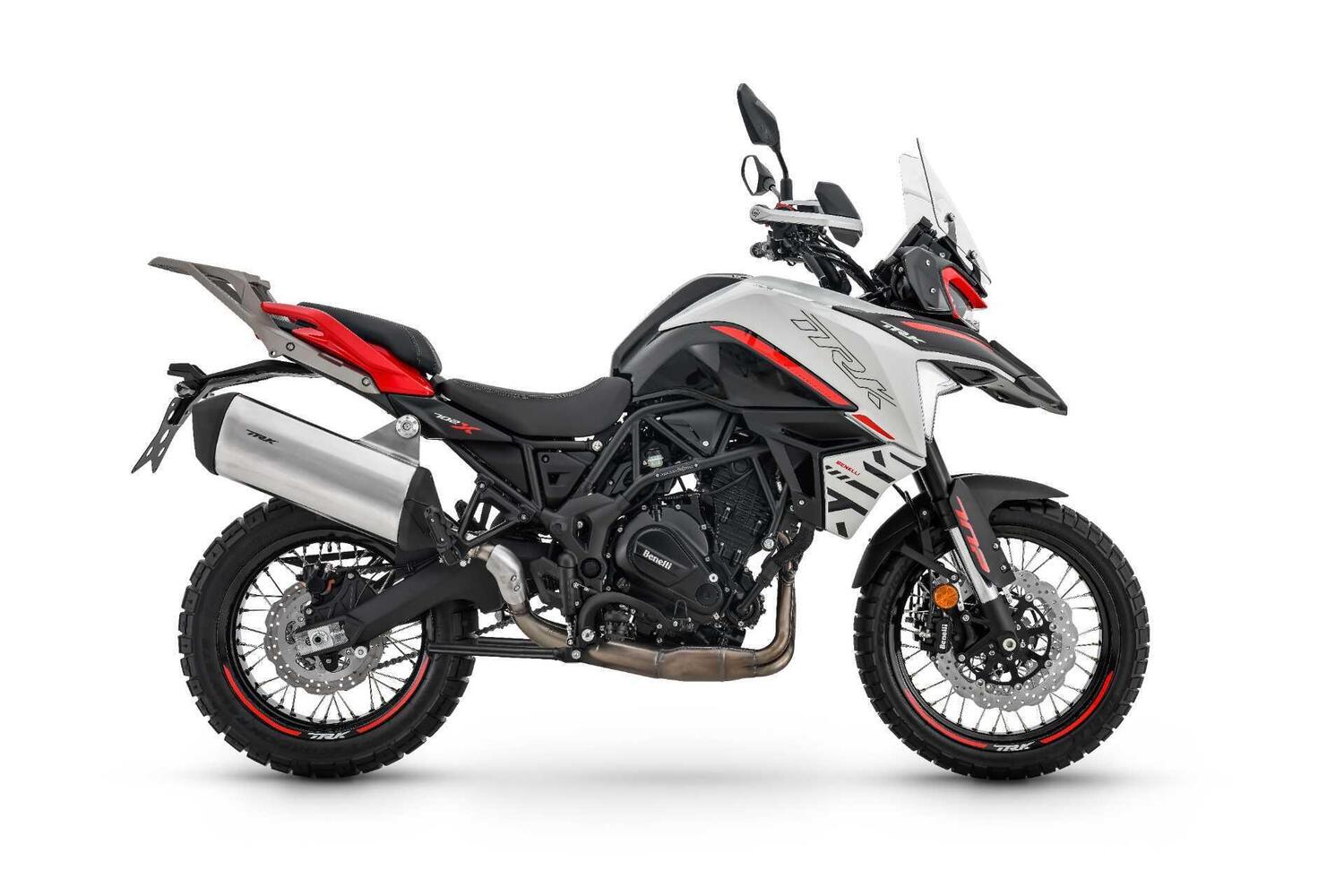 Benelli TRK 702 e 702X, arrivano sul mercato! Prezzo e gallery