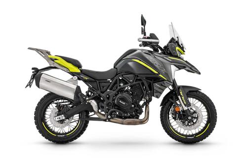 Benelli TRK 702 e 702X, arrivano sul mercato! Prezzo e gallery (3)