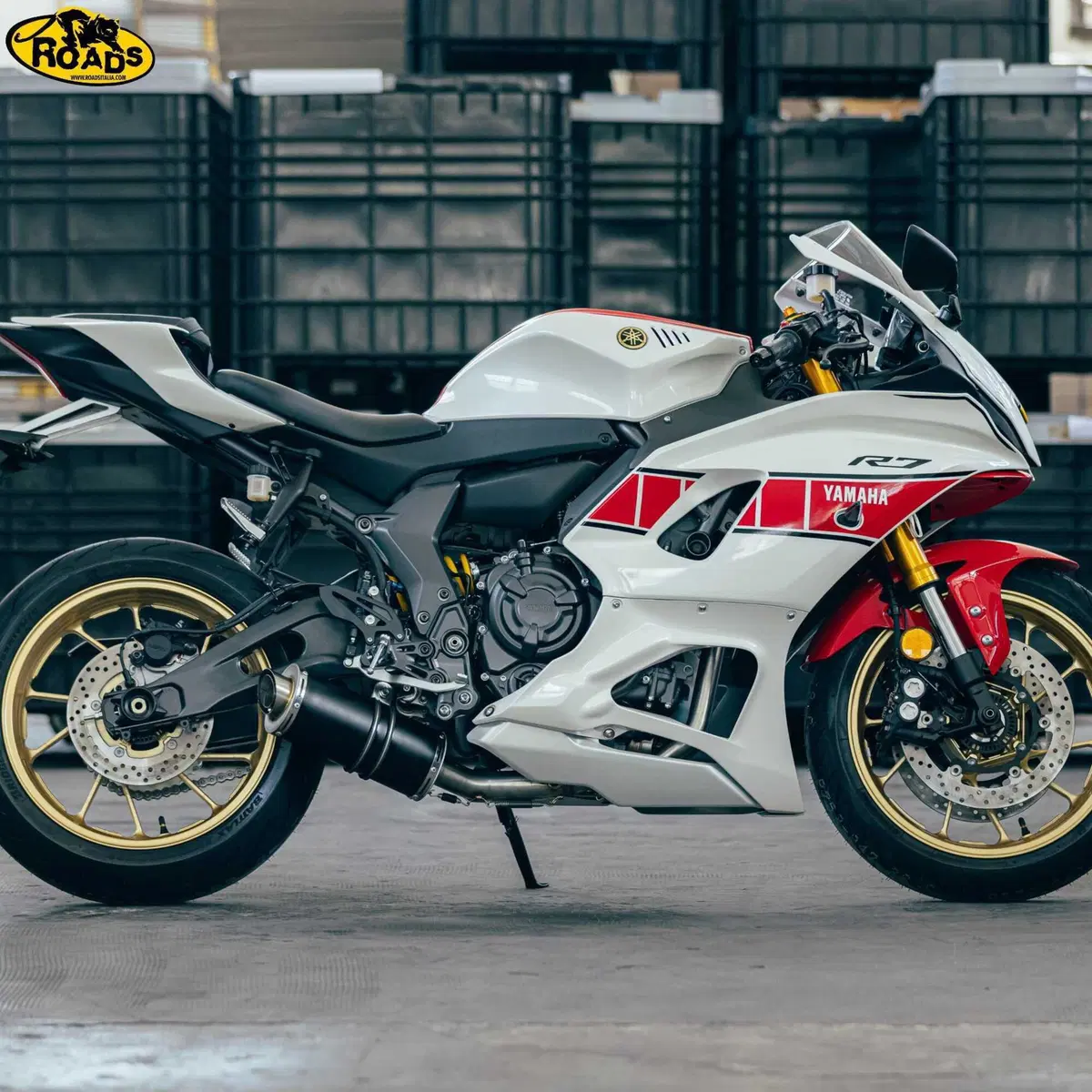 Scarichi Roadsitalia per Yamaha R7
