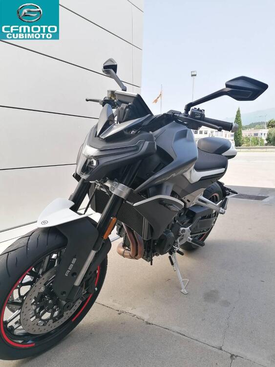 CFMOTO 800NK Advanced (2023 - 24) (3)