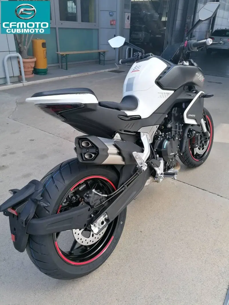 CFMOTO 800NK Advanced (2023 - 26) (6)
