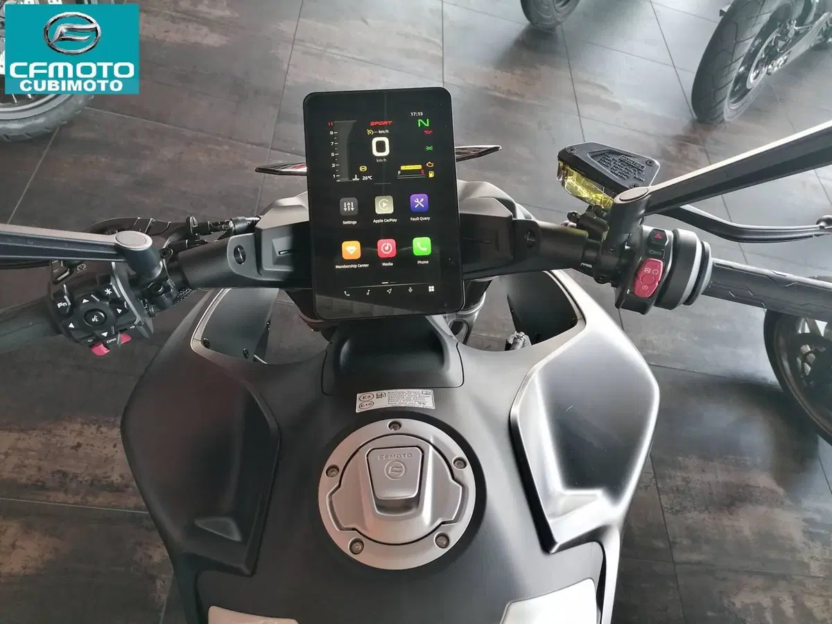 CFMOTO 800NK Advanced (2023 - 26) (9)