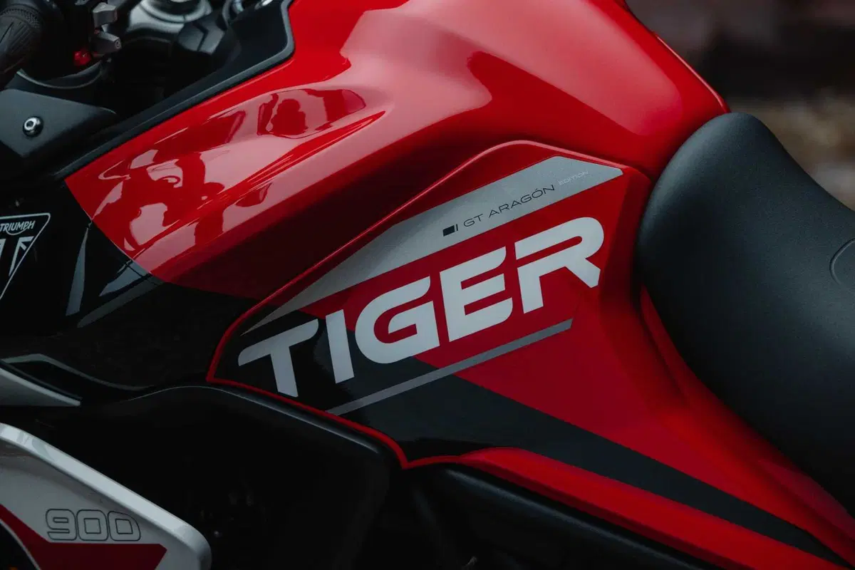 Triumph Tiger 900 Rally Aragón e Tiger 900 GT Aragón: solo per il 2023! (8)