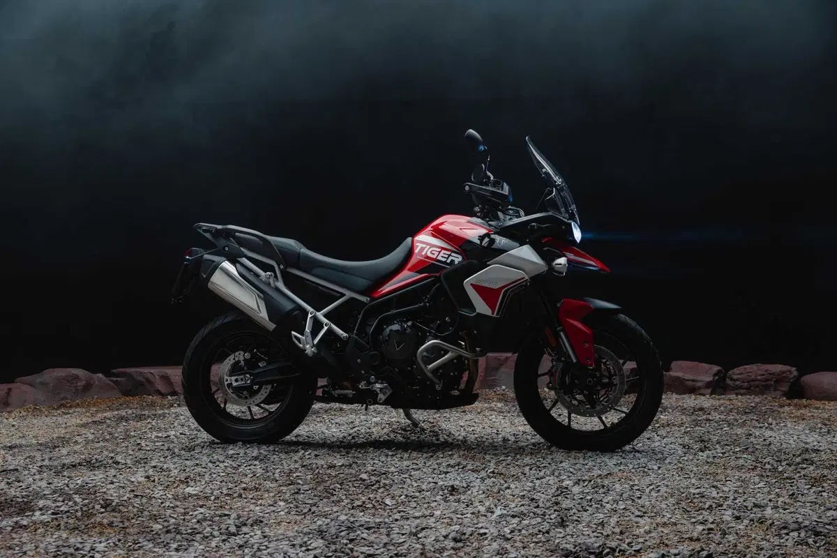Triumph Tiger 900 Rally Aragón e Tiger 900 GT Aragón: solo per il 2023! (13)