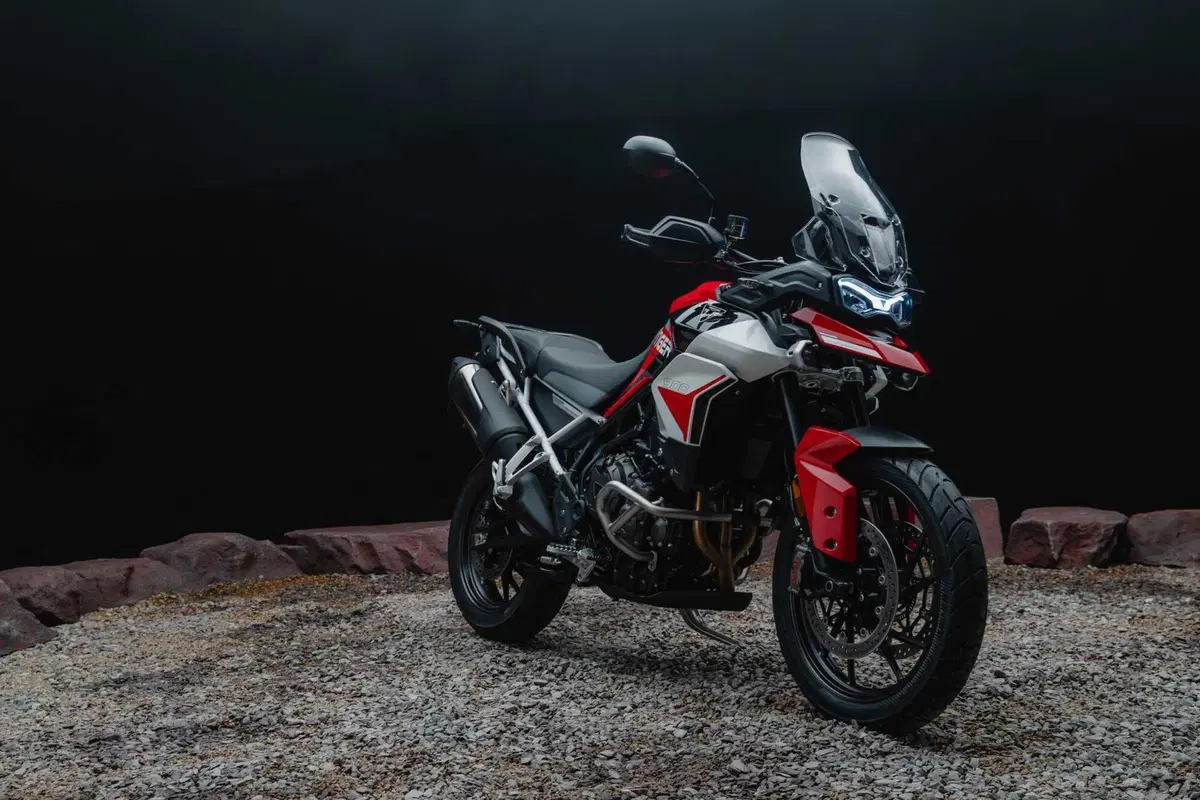 Triumph Tiger 900 Rally Aragón e Tiger 900 GT Aragón: solo per il 2023! (14)