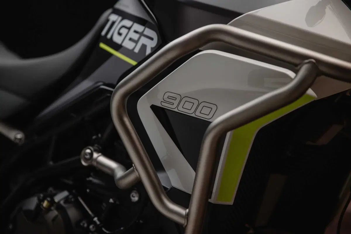 Triumph Tiger 900 Rally Aragón e Tiger 900 GT Aragón: solo per il 2023! (8)
