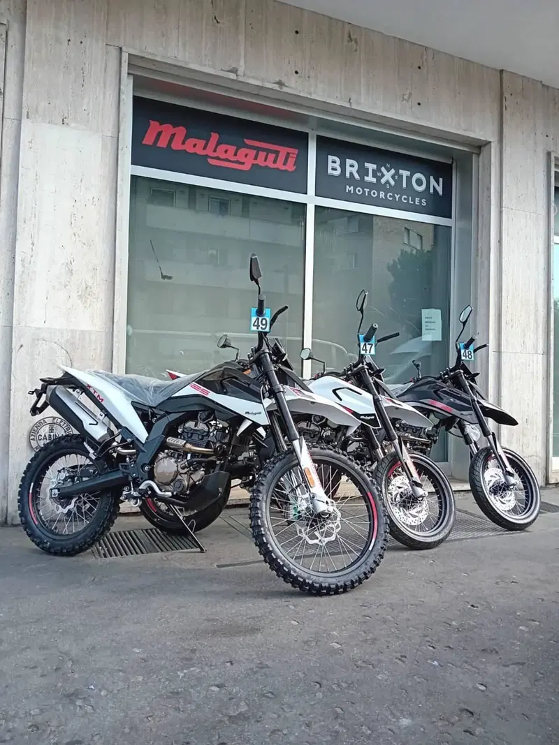 Malaguti XSM 125 (2021 - 26) (2)