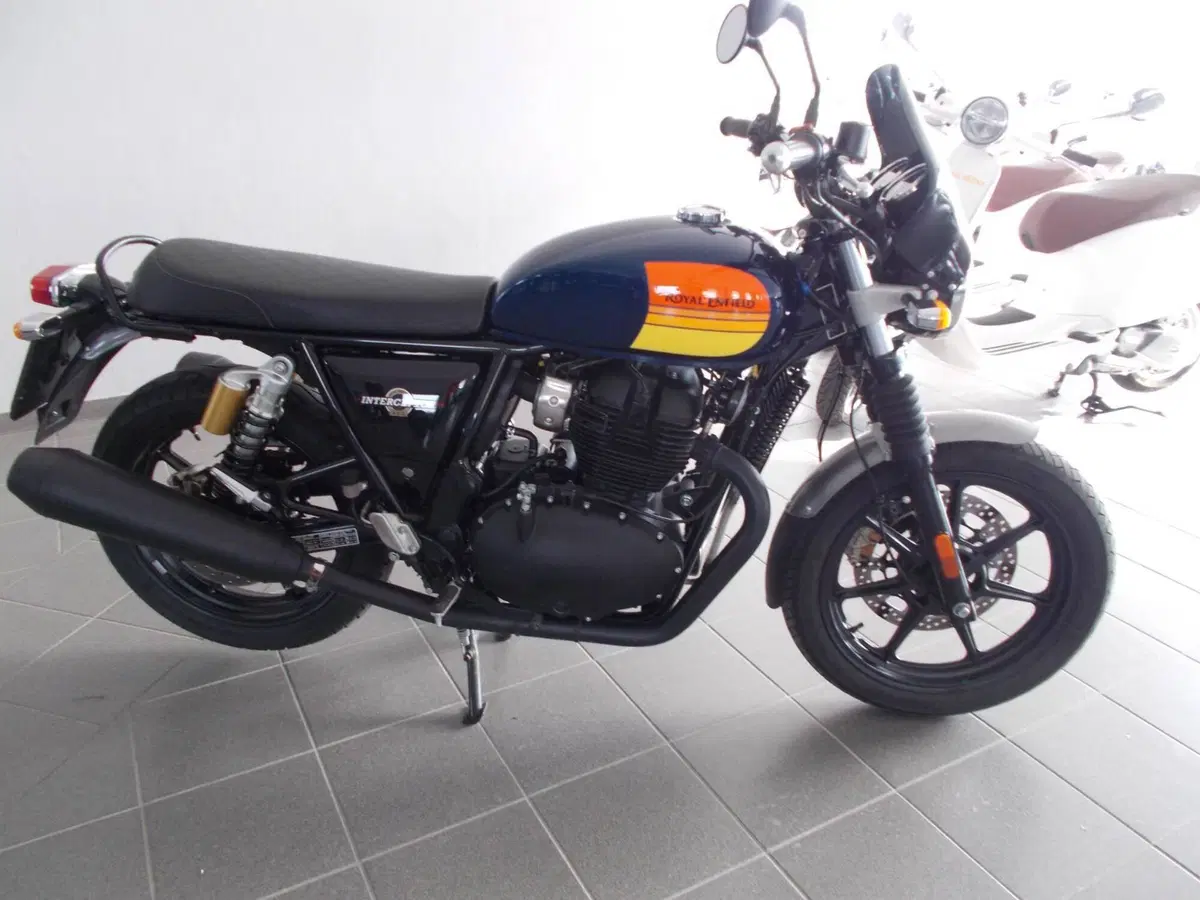 Royal Enfield Interceptor 650 (2021 - 26) (4)
