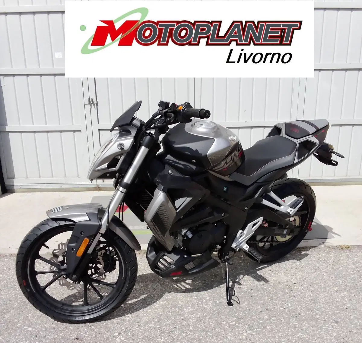 Um Italia Xtreet RS 125 (2023 - 26) (3)