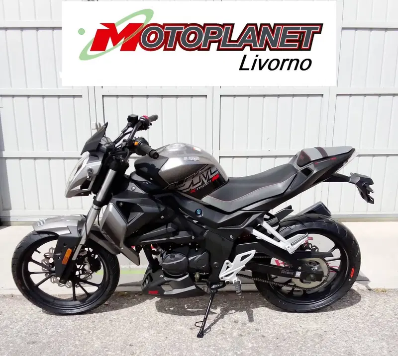 Um Italia Xtreet RS 125 (2023 - 26) (4)