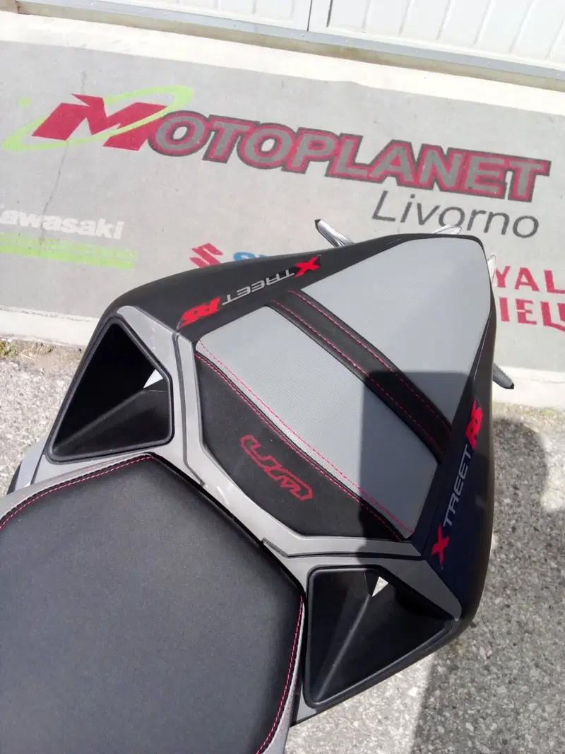 Um Italia Xtreet RS 125 (2023 - 26) (11)