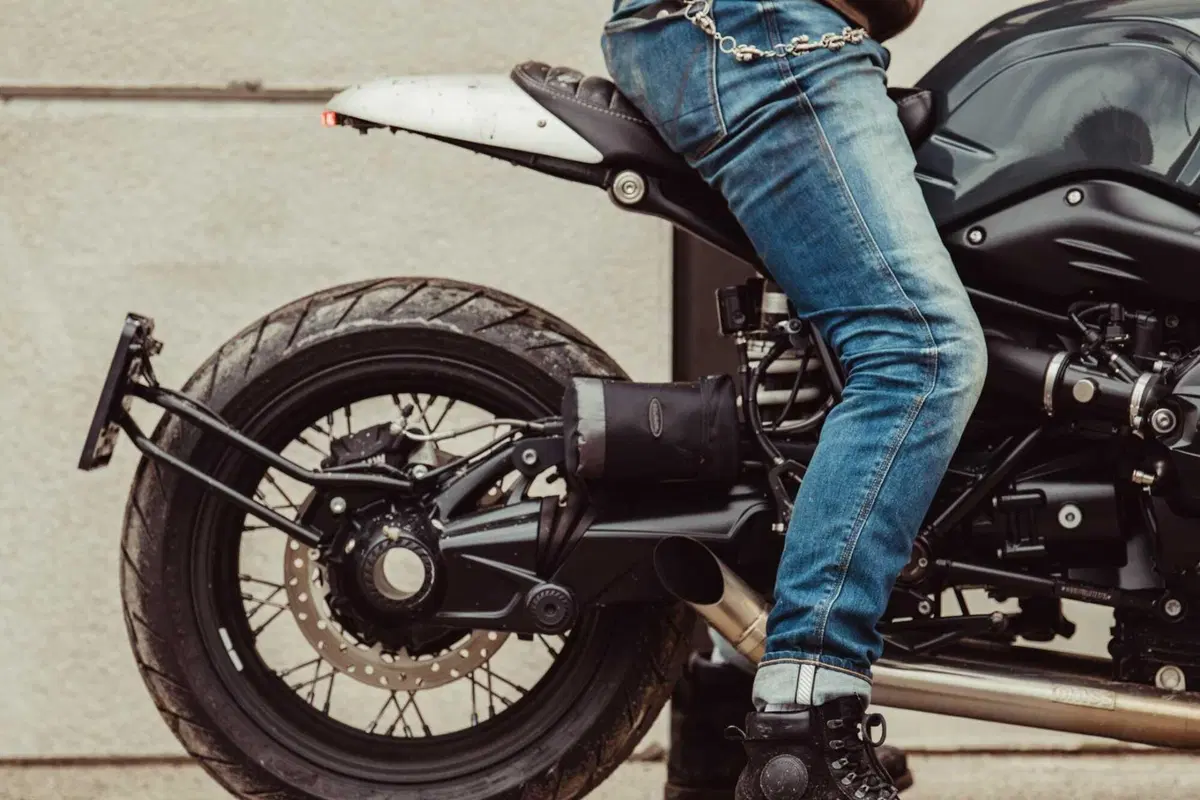 REV'IT! abbigliamento tecnico in denim