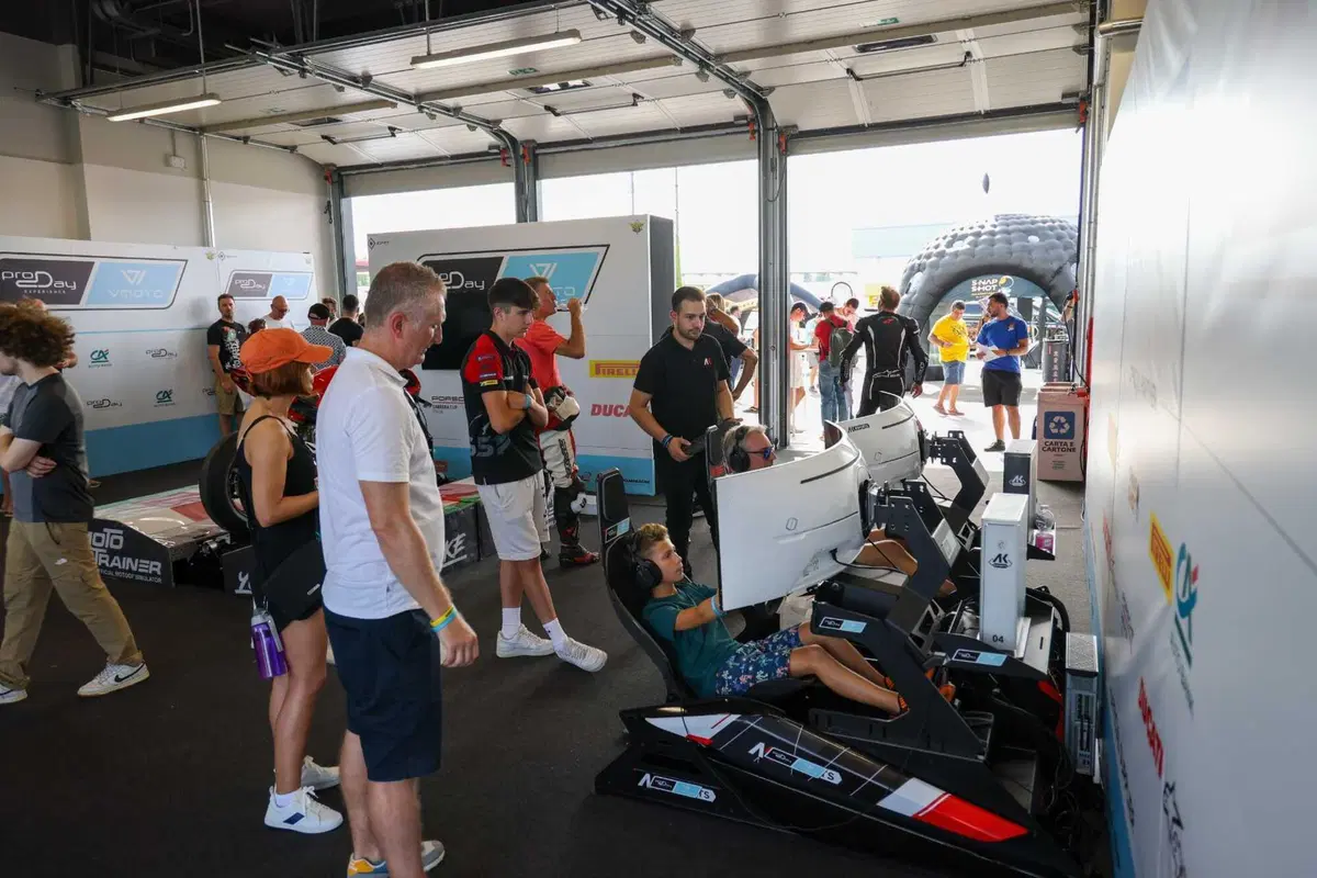 ProDay 2023: che esperienza a Misano con Jorge Lorenzo, Capirossi, Pirro e molti altri piloti! [VIDEO]  (11)