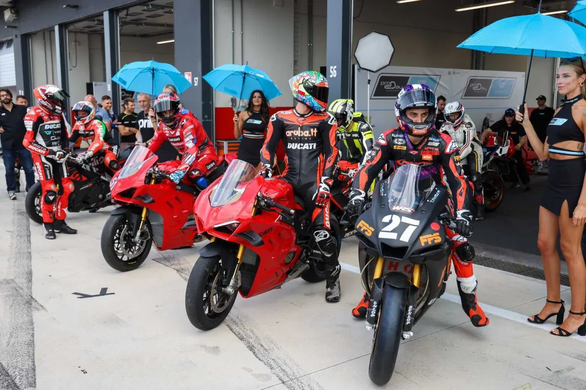 ProDay 2023: che esperienza a Misano con Jorge Lorenzo, Capirossi, Pirro e molti altri piloti! [VIDEO]  (25)