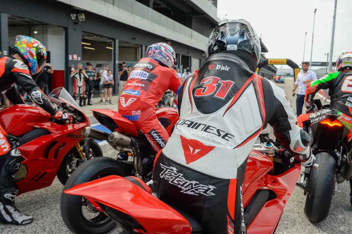 ProDay 2023: che esperienza a Misano con Jorge Lorenzo, Capirossi, Pirro e molti altri piloti! [VIDEO]  (26)