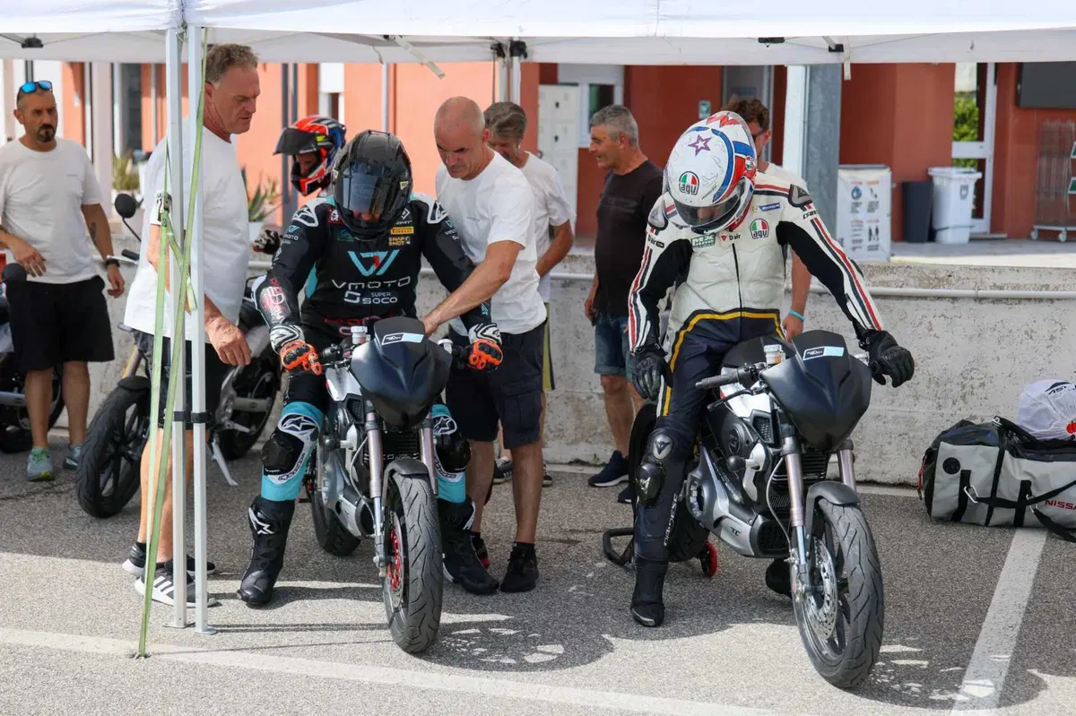 ProDay 2023: che esperienza a Misano con Jorge Lorenzo, Capirossi, Pirro e molti altri piloti! [VIDEO]  (77)