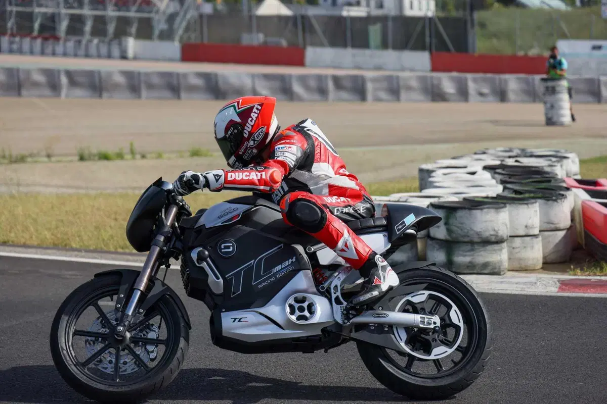 ProDay 2023: che esperienza a Misano con Jorge Lorenzo, Capirossi, Pirro e molti altri piloti! [VIDEO]  (87)