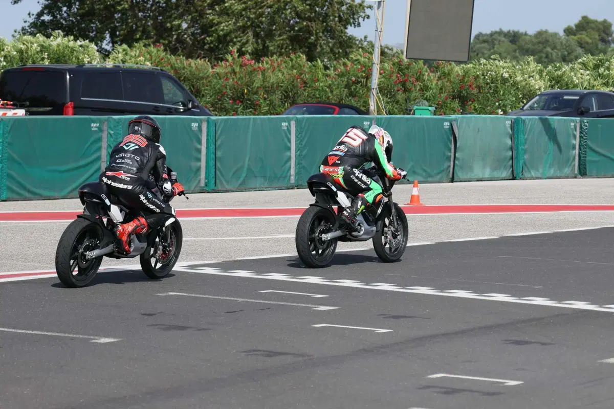ProDay 2023: che esperienza a Misano con Jorge Lorenzo, Capirossi, Pirro e molti altri piloti! [VIDEO]  (93)