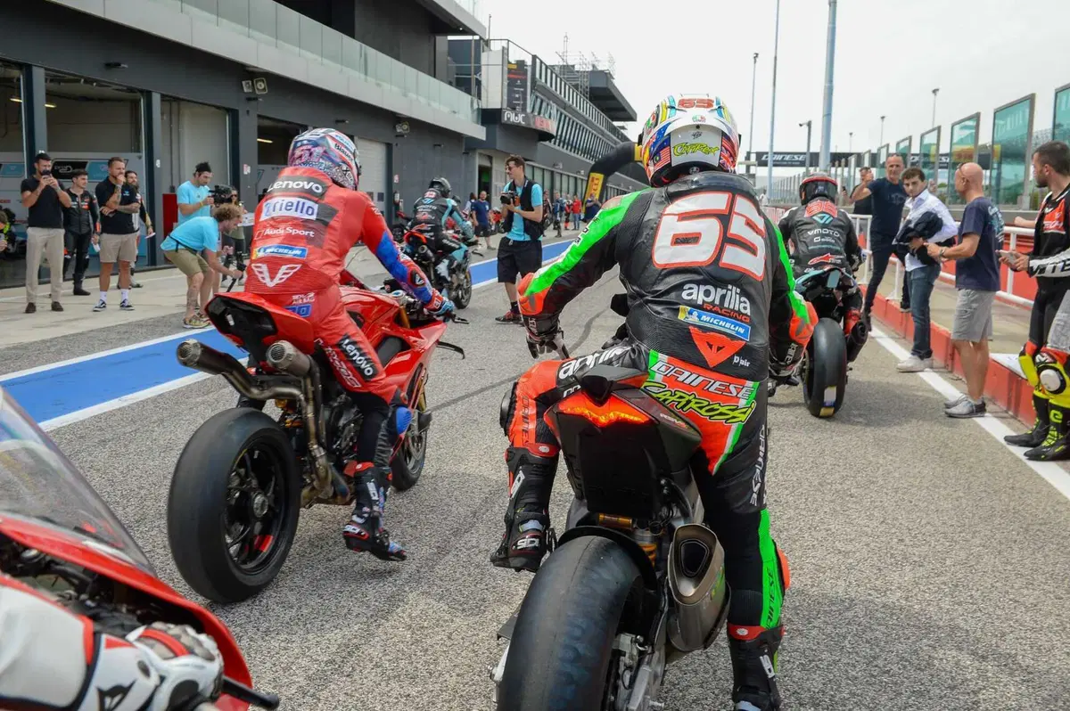 ProDay 2023: che esperienza a Misano con Jorge Lorenzo, Capirossi, Pirro e molti altri piloti! [VIDEO]  (161)