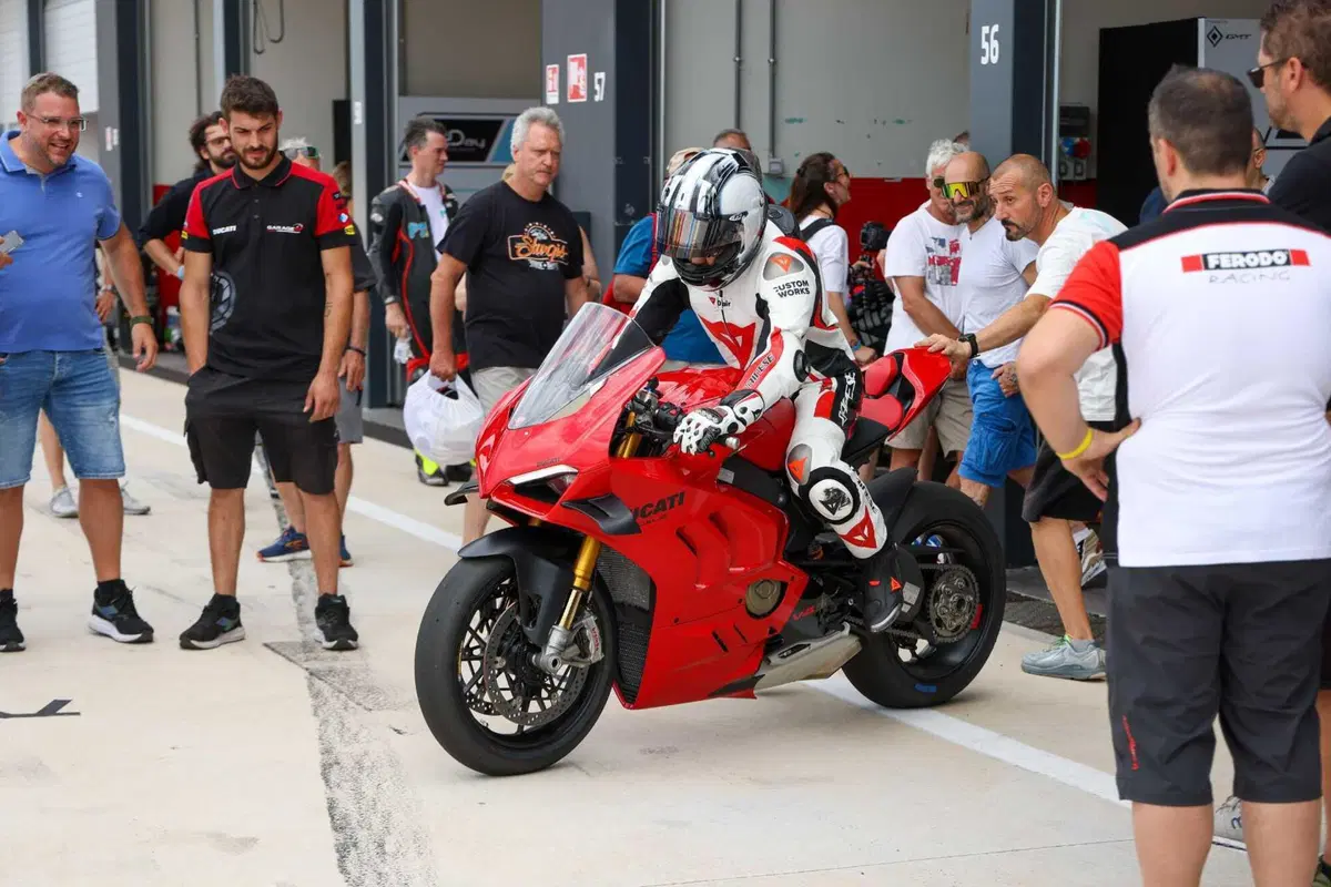 ProDay 2023: che esperienza a Misano con Jorge Lorenzo, Capirossi, Pirro e molti altri piloti! [VIDEO]  (207)