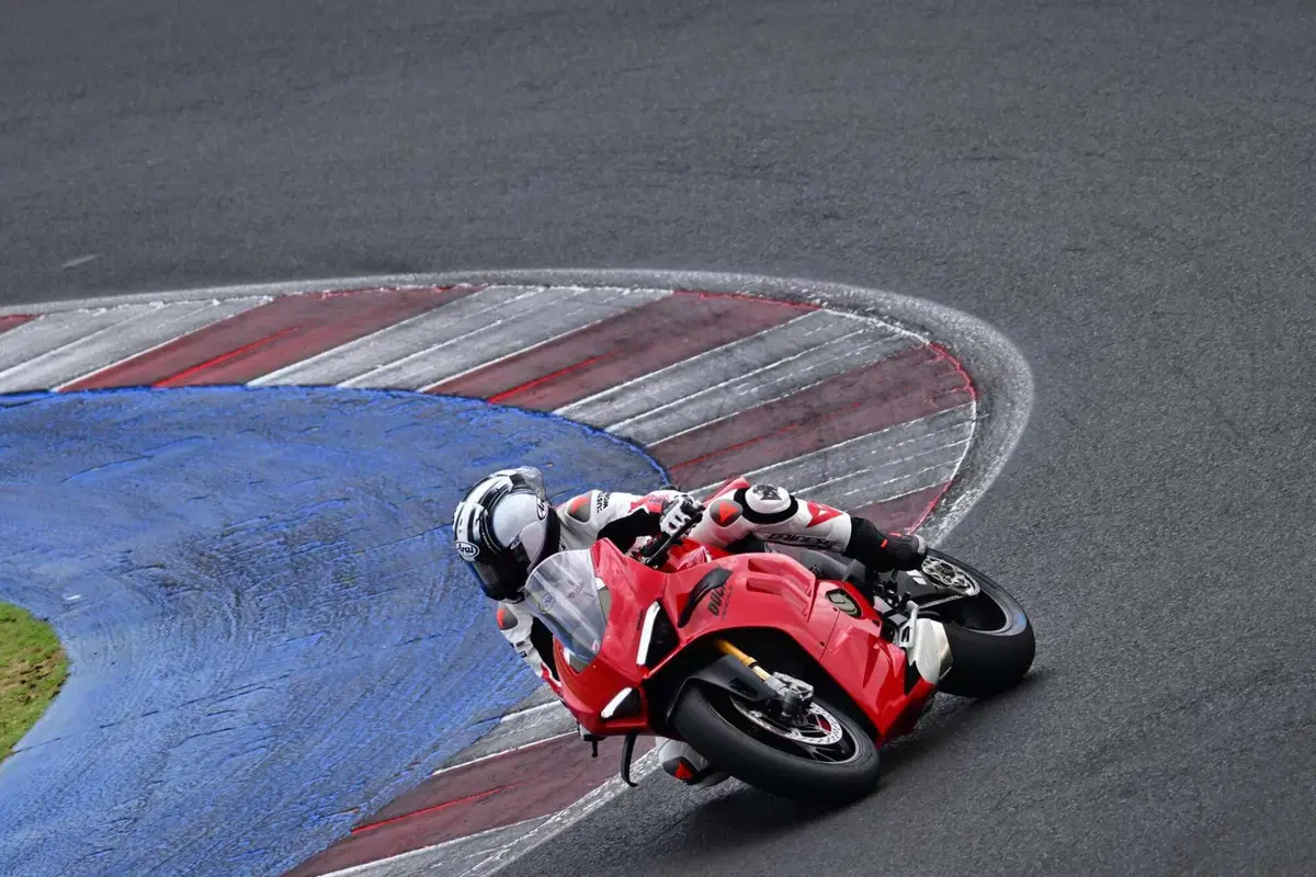 ProDay 2023: che esperienza a Misano con Jorge Lorenzo, Capirossi, Pirro e molti altri piloti! [VIDEO]  (211)