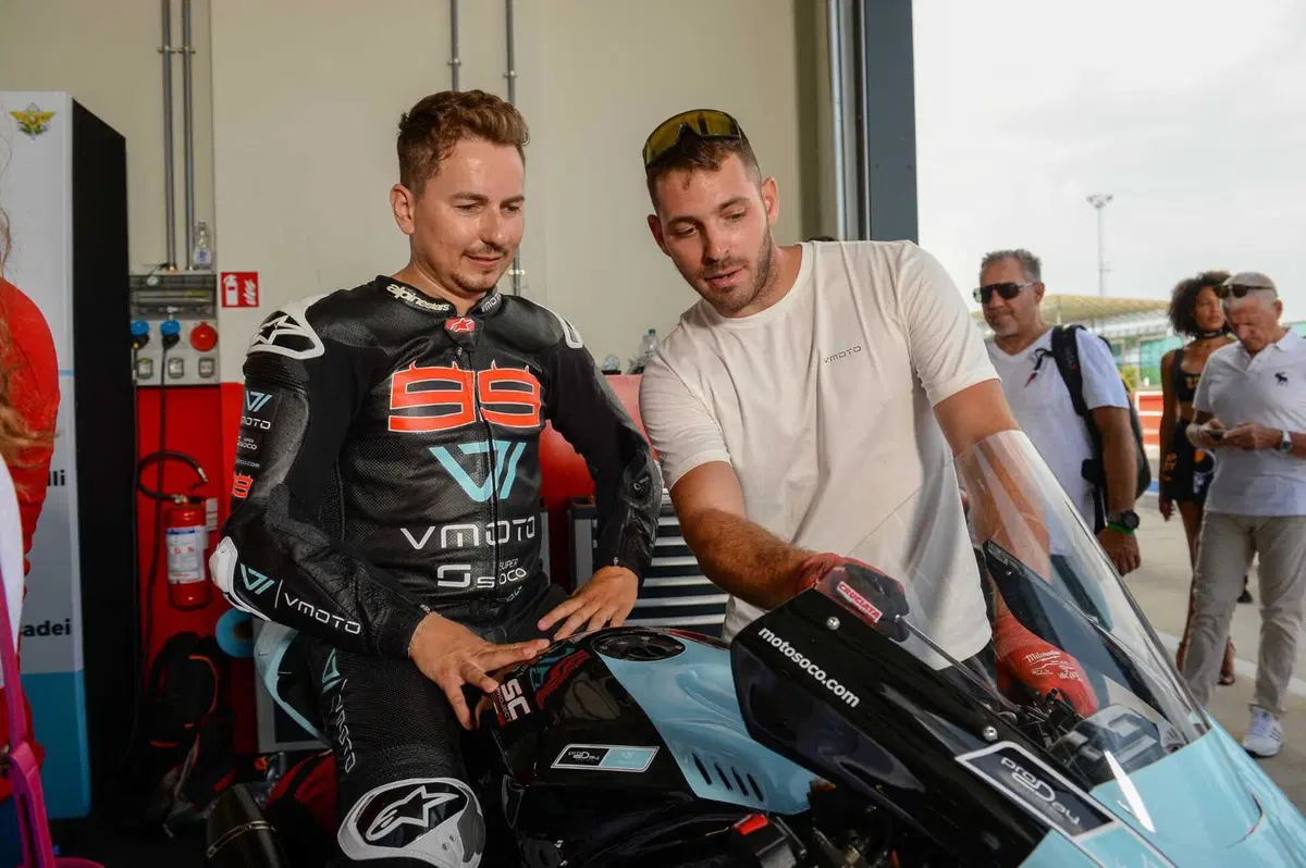 ProDay 2023: che esperienza a Misano con Jorge Lorenzo, Capirossi, Pirro e molti altri piloti! [VIDEO]  (224)