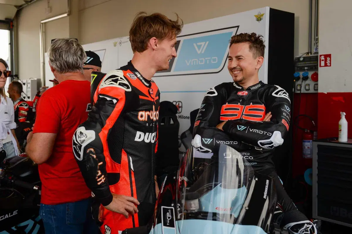 ProDay 2023: che esperienza a Misano con Jorge Lorenzo, Capirossi, Pirro e molti altri piloti! [VIDEO]  (225)