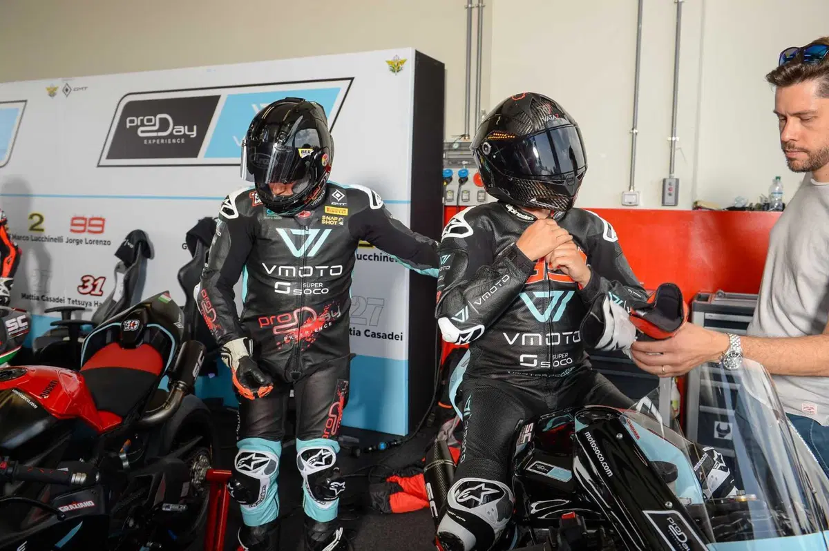 ProDay 2023: che esperienza a Misano con Jorge Lorenzo, Capirossi, Pirro e molti altri piloti! [VIDEO]  (227)