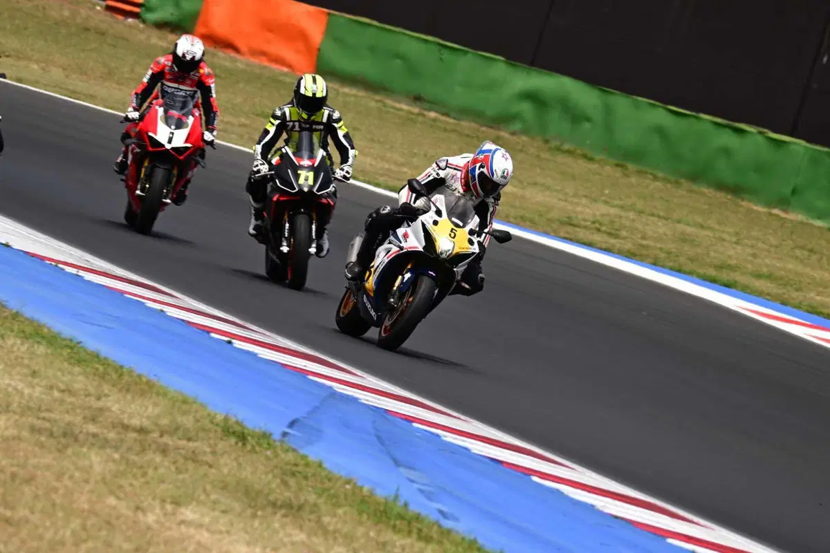 ProDay 2023: che esperienza a Misano con Jorge Lorenzo, Capirossi, Pirro e molti altri piloti! [VIDEO]  (270)