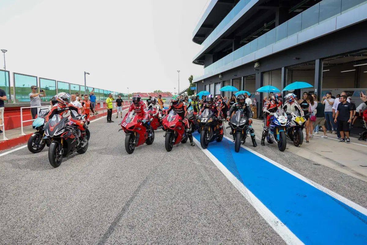 ProDay 2023: che esperienza a Misano con Jorge Lorenzo, Capirossi, Pirro e molti altri piloti! [VIDEO]  (312)