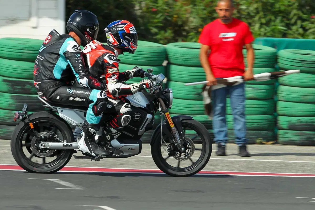 ProDay 2023: che esperienza a Misano con Jorge Lorenzo, Capirossi, Pirro e molti altri piloti! [VIDEO]  (380)