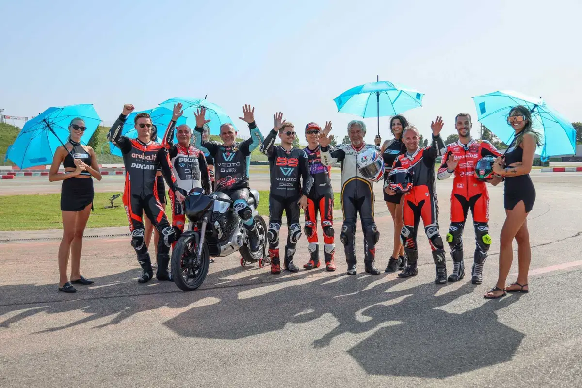 ProDay 2023: che esperienza a Misano con Jorge Lorenzo, Capirossi, Pirro e molti altri piloti! [VIDEO]  (382)