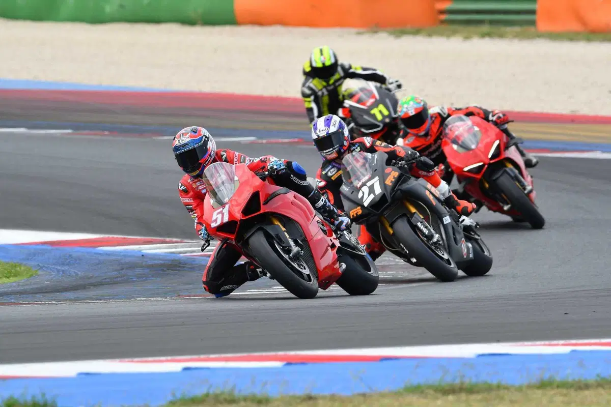 ProDay 2023: che esperienza a Misano con Jorge Lorenzo, Capirossi, Pirro e molti altri piloti! [VIDEO]  (387)
