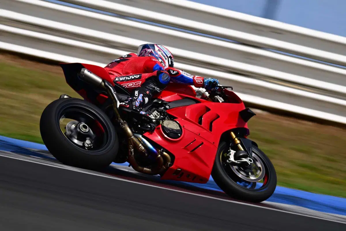 ProDay 2023: che esperienza a Misano con Jorge Lorenzo, Capirossi, Pirro e molti altri piloti! [VIDEO]  (397)