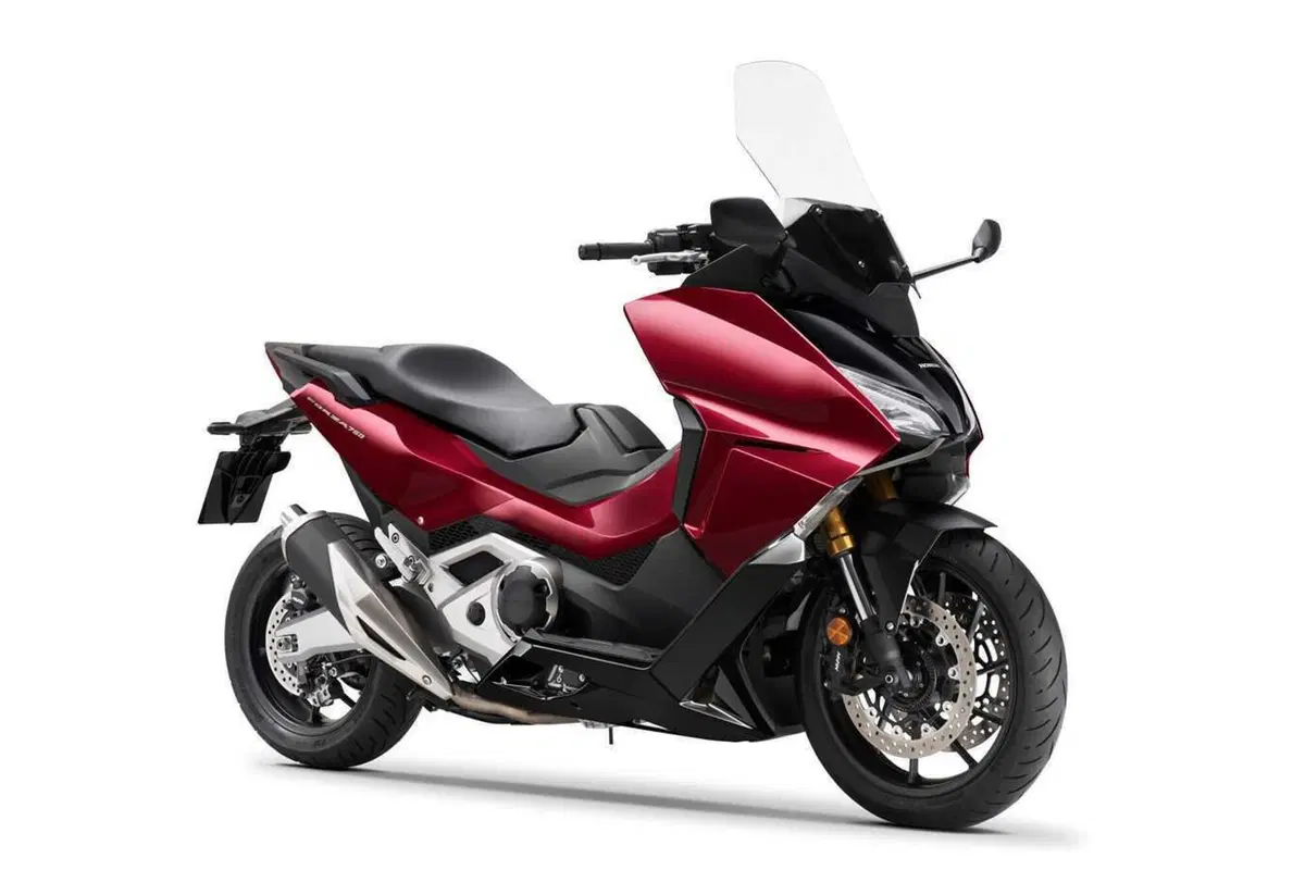 Honda: X-ADV e Forza 750 MY2024, Edizioni Speciali e nuove colorazioni