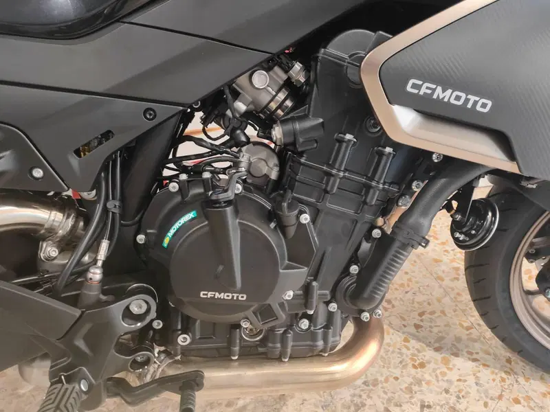CFMOTO 800NK Sport (2023 - 26) (6)