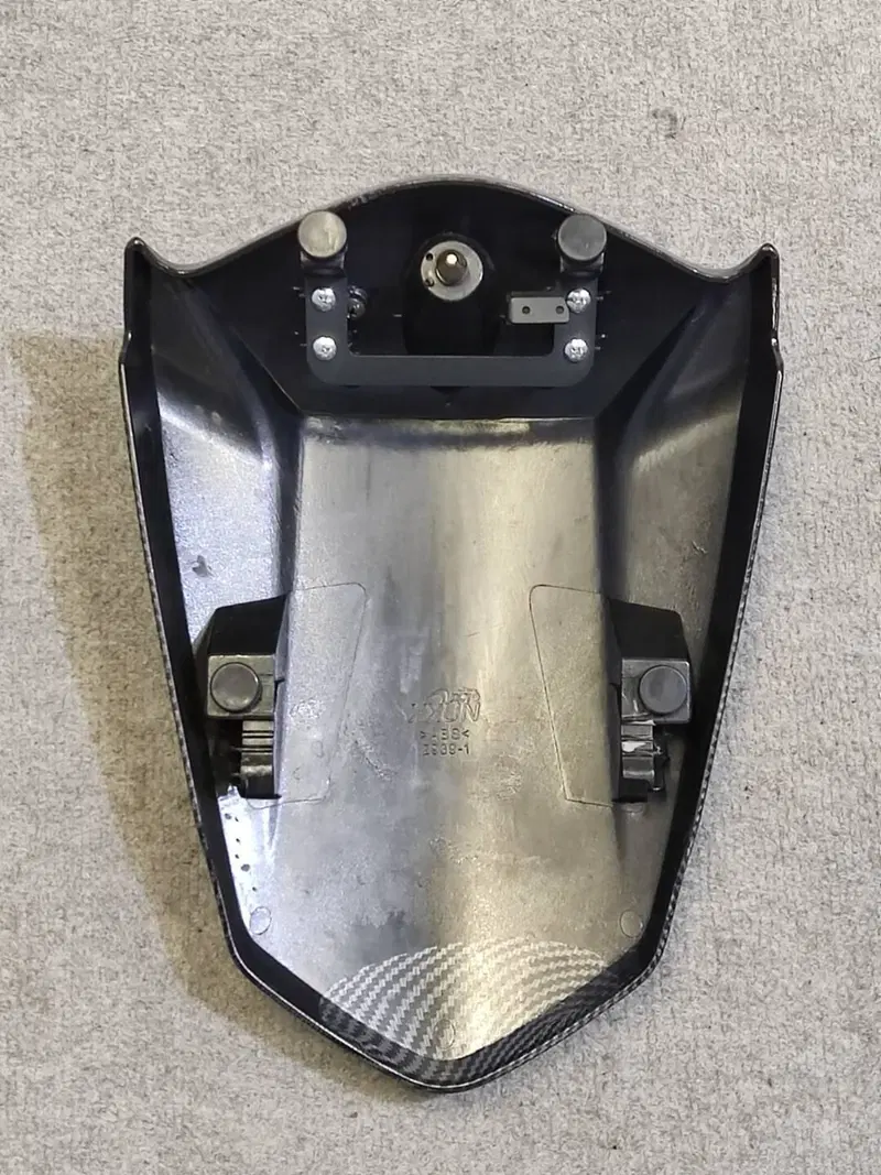 Codino Unghia Monoposto per KTM 1290 SuperDuke R (4)