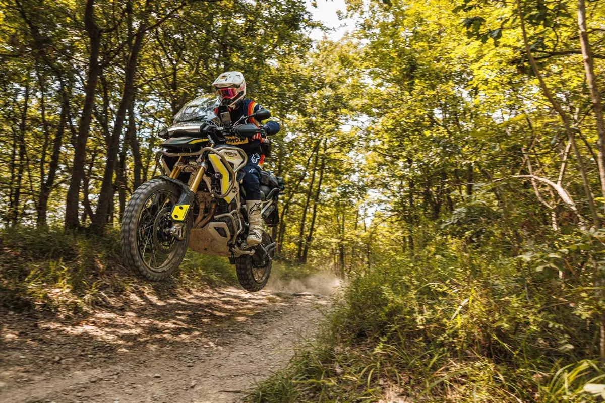 450 km di fuoristrada fino al mare con le Tiger Rally: ecco la HAT Pavia Sanremo 2023! (9)