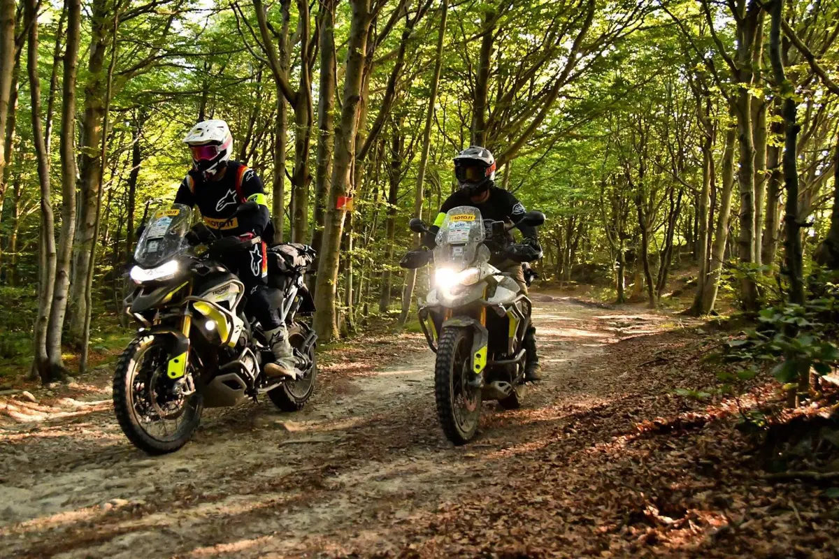 450 km di fuoristrada fino al mare con le Tiger Rally: ecco la HAT Pavia Sanremo 2023! (19)