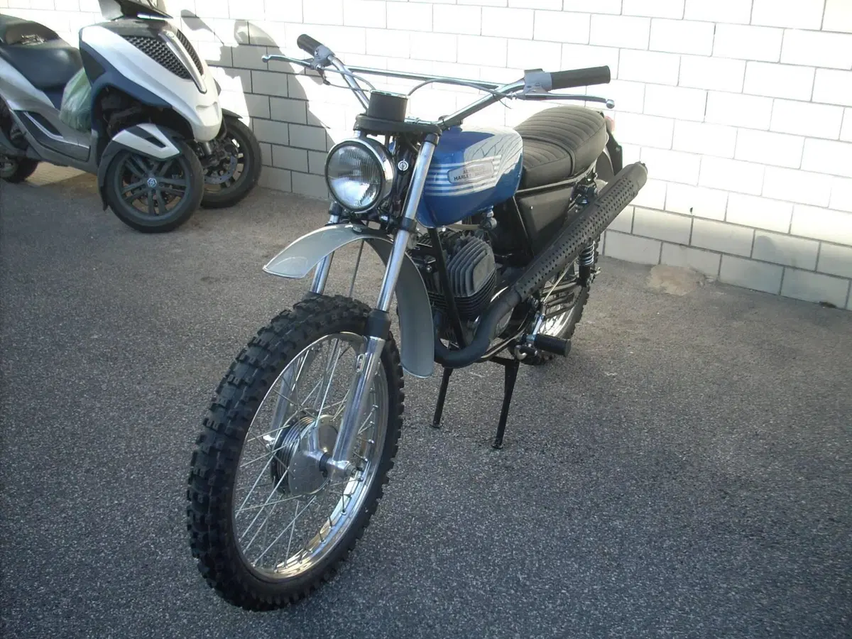 Aermacchi Harley-Davidson 125 RC (4)
