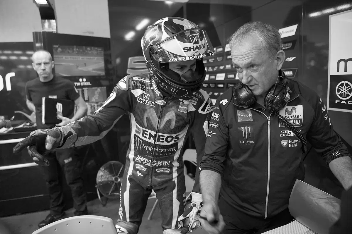 MotoGP 2016. Le foto più spettacolari del GP d'Olanda 2016 (18)