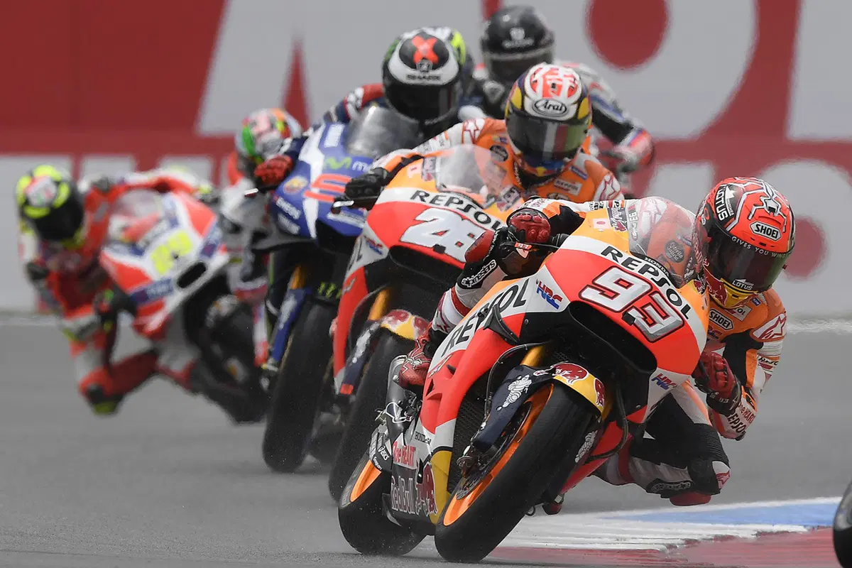 MotoGP 2016. Le foto più spettacolari del GP d'Olanda 2016 (20)