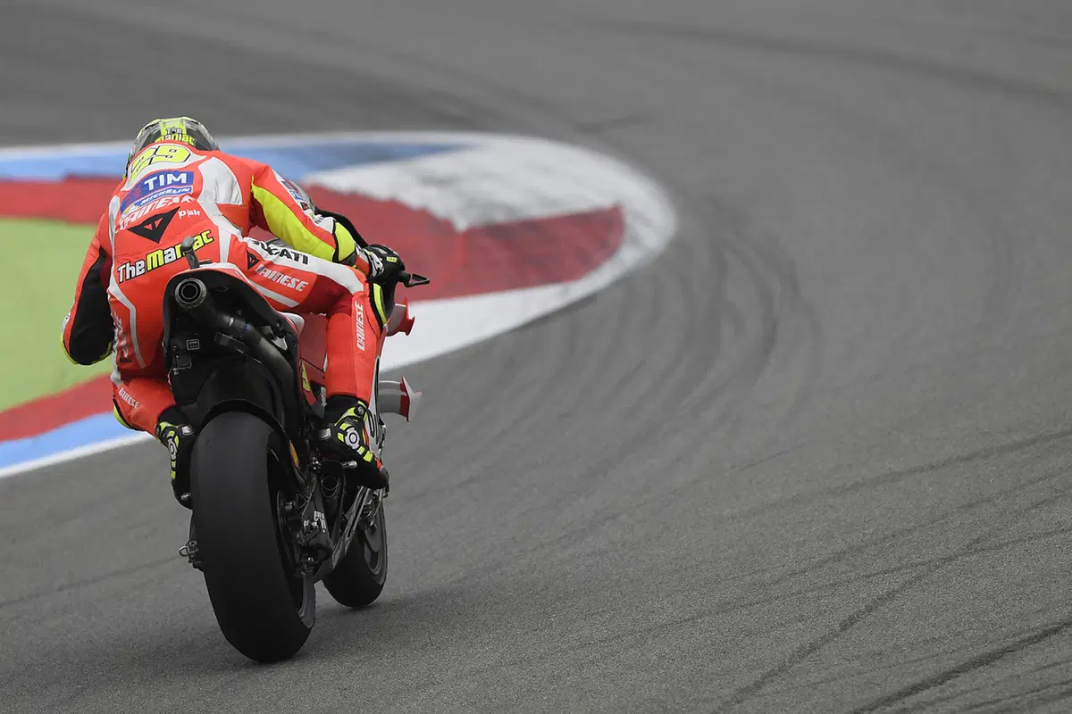 MotoGP 2016. Le foto più spettacolari del GP d'Olanda 2016 (38)
